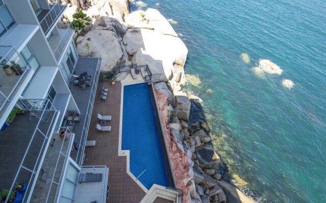 1 Bright Point Apartment 5501