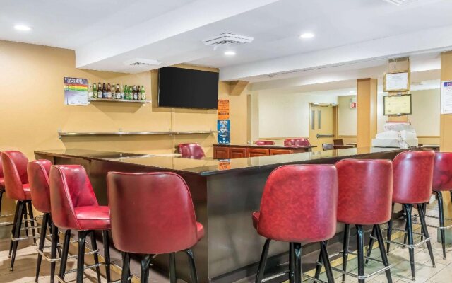 Motel 6 Lester, PA - Philadelphia Airport