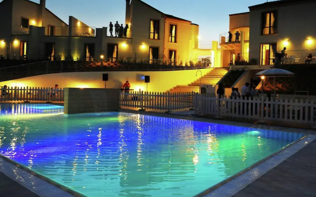 Modern Eco-Friendly Apartment Steps Away From the Sea And Nature