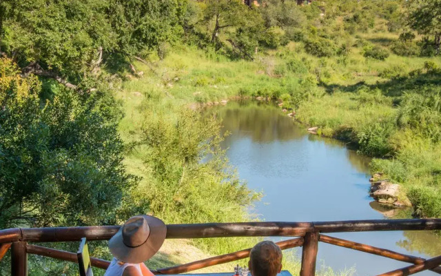 Lukimbi Safari Lodge
