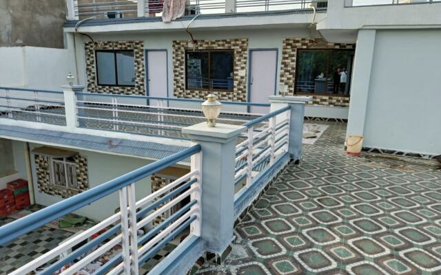 Goroomgo Mohit Paying Guest House Varanasi