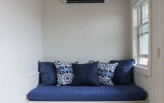 The Sea Breeze Inn