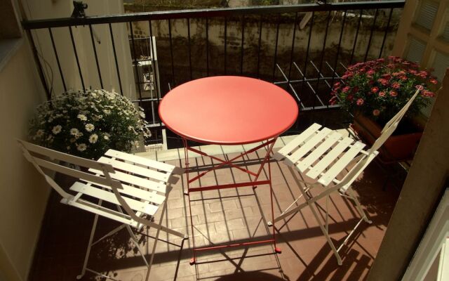 B&B Bibliotechina