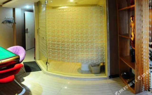Wuhu Business Hotel
