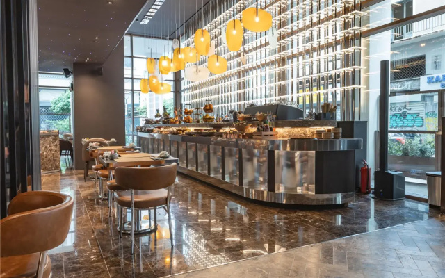 Adia Aluma Athens, Curio Collection By Hilton