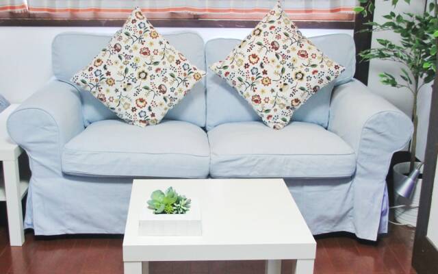 Naniwa Guest House