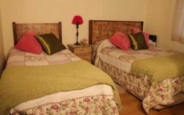 Hostal Almendral