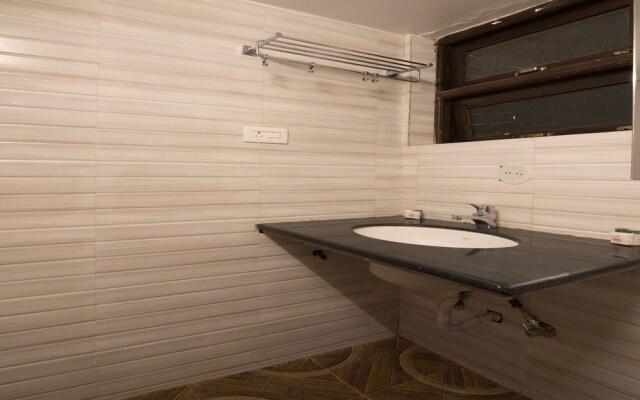OYO 10000 Hotel Aquolim