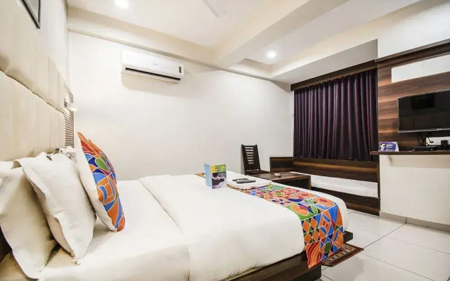 Hotel Royal Residency
