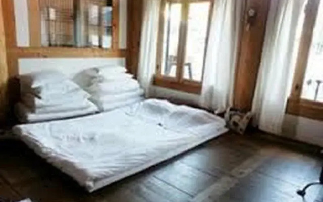 Eoddeon Hanok Guesthouse