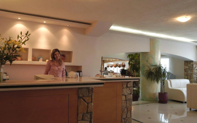 Almiros Beach Hotel