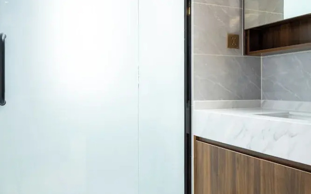 The Pinnacle Residence Service by Soben