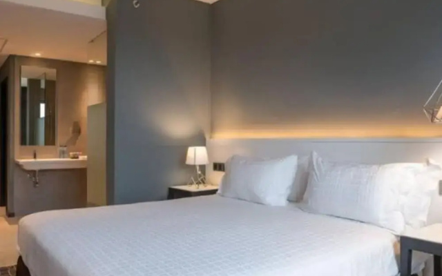 Trademark Hotel, Trademark King Single Room in Nairobi No002