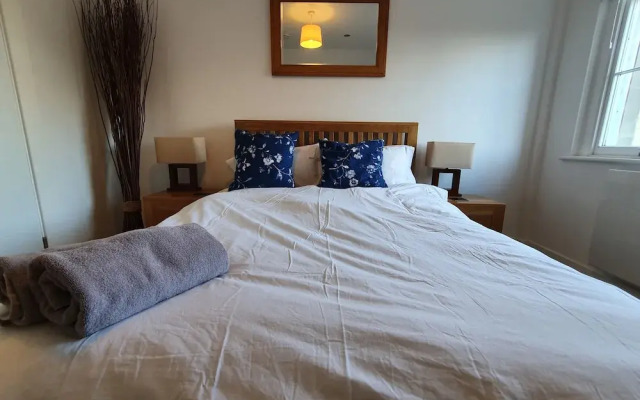Superb Executive Apartment in Reading