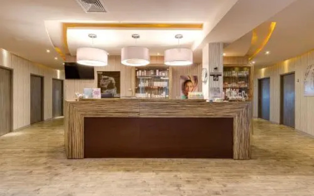 Malinowy Dwór Hotel Medical SPA