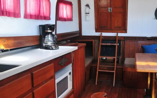 Blue Sky Charter Company LLC.