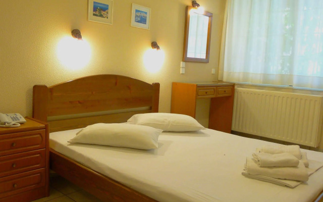 Sun Rise Hotel Studios & Apartments