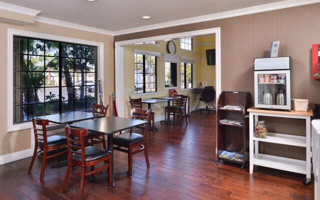 Best Western Palm Garden Inn