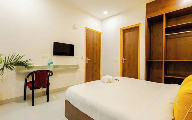 Lime Tree Hotel Genpact Vatika Chowk