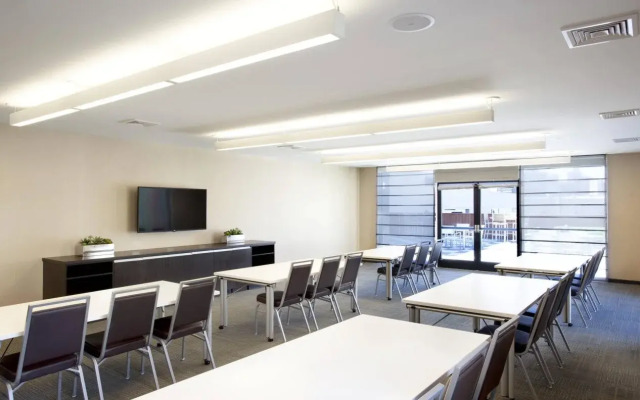 Element Harrison - Newark