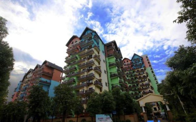 Heyuan Hillmanli Wooden House Hot Spring Villa Apartment (Bavarian Manor Branch)
