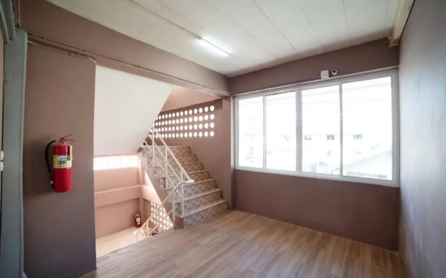 Sukhum Sukhumvit-Onnut Guest House