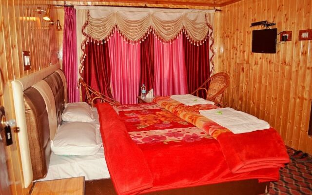 Hotel Glacier Heights