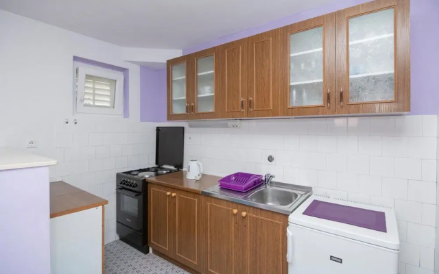 Beautiful Apartment in Jelsa With Wifi and 1 Bedrooms