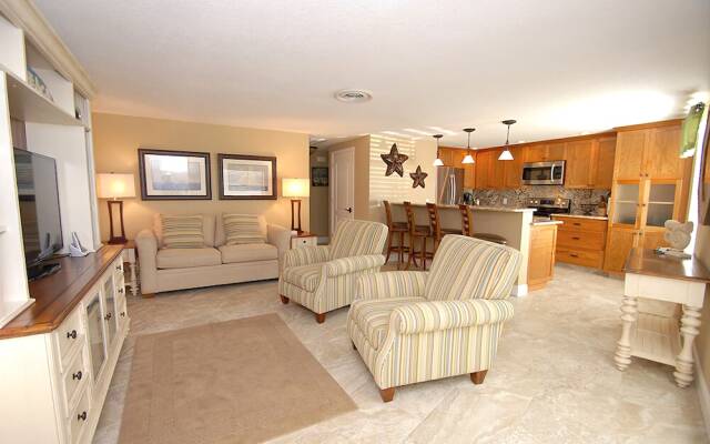 Beach Breeze Unit 2 by Anna Maria