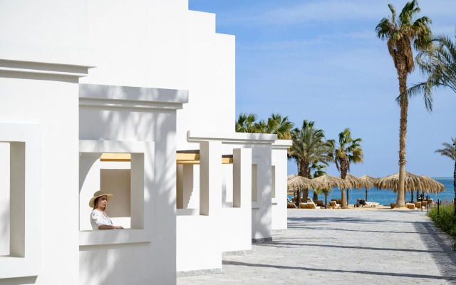 Serry Beach Resort
