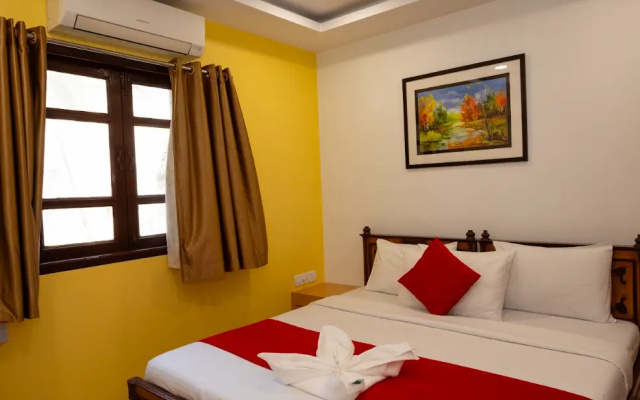 Hotel Benzy Palace