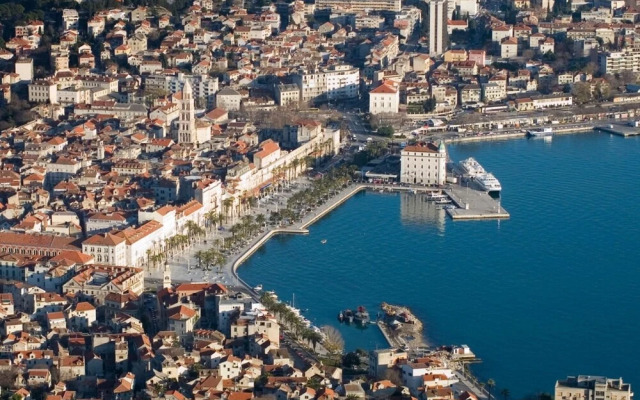 Classy Apartment w Terrace in the Heart of Split