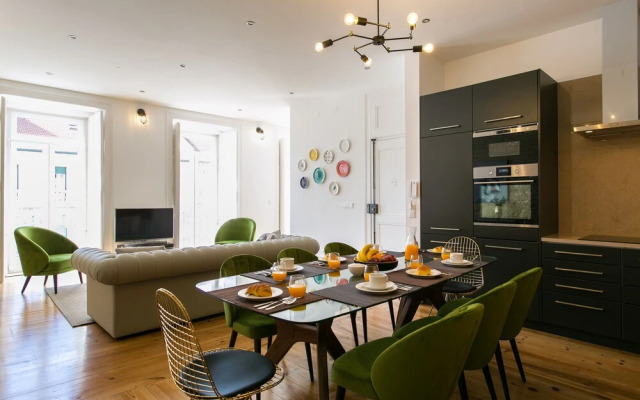 JOIVY Gorgeous 3BR home w/balcony nearby Time Out Market