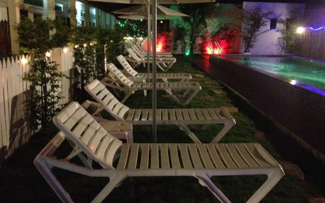 Relax Bungalows