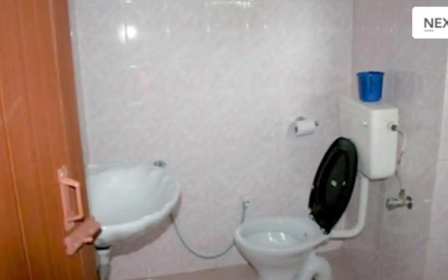 Anandan Tourist Home