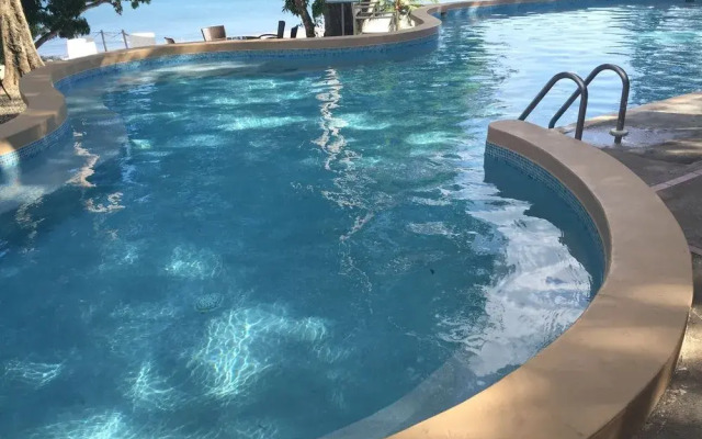 Coronado Golf & Beach Resort