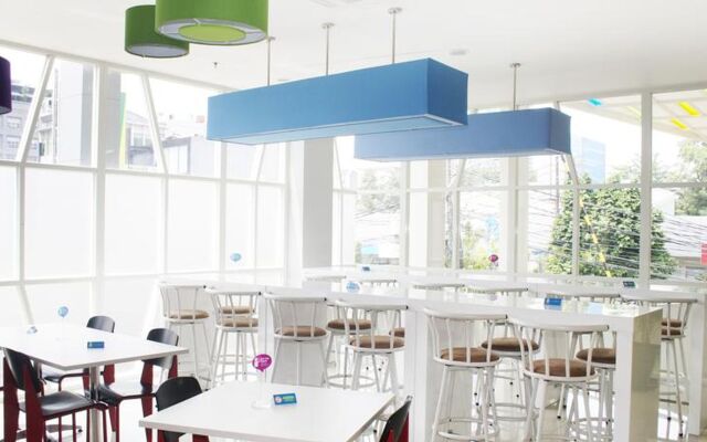 POP! Hotel Kemang Jakarta