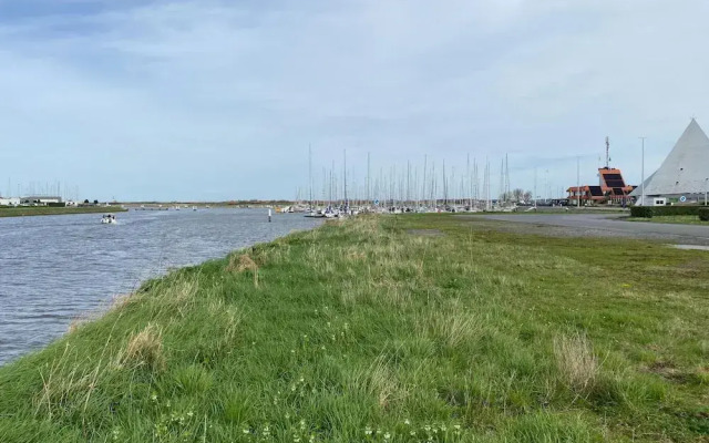 Beautiful Apartment on the Marina