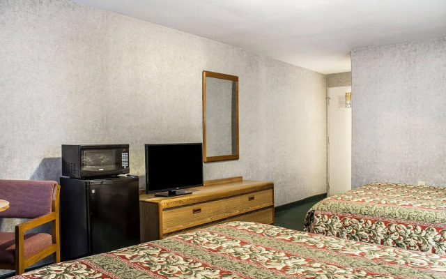 Rodeway Inn Moosic - Scranton