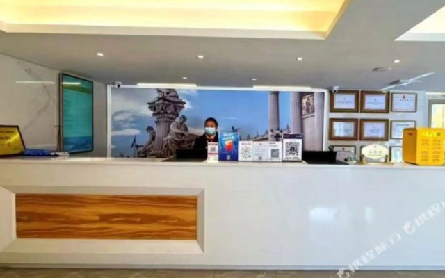 Vienna 3 Best Hotel (Yunnan Lugu Lake Passenger Station Daluoshui Wharf)