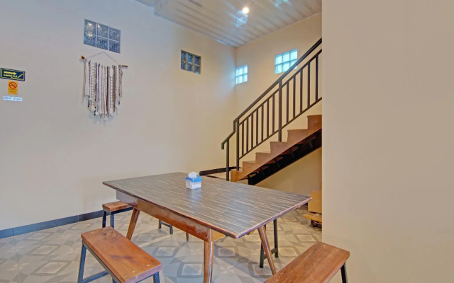 Cendrawasih Resident by OYO Rooms