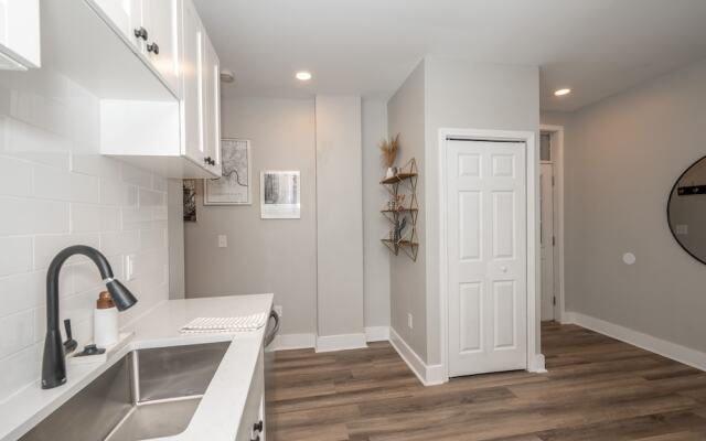 The Luxe Spot Suites