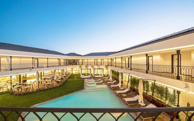 Mola Cunda Hotel