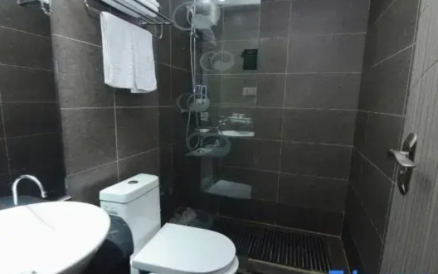 Qingmu Hotel (jiatianxia branch of Hefei railway station)