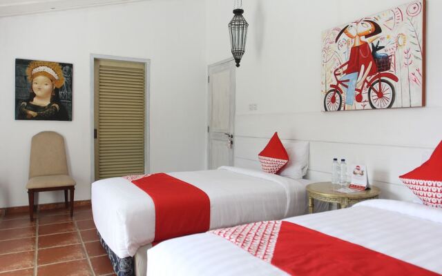 OYO 156 Wirasamala Villa