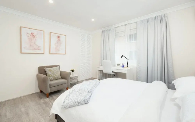 Comfy & Convenient Homebush West