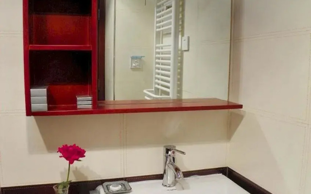 Petroleum Apartment Hotel Xining