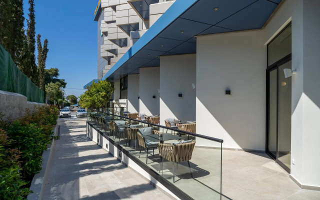 Emmantina Hotel