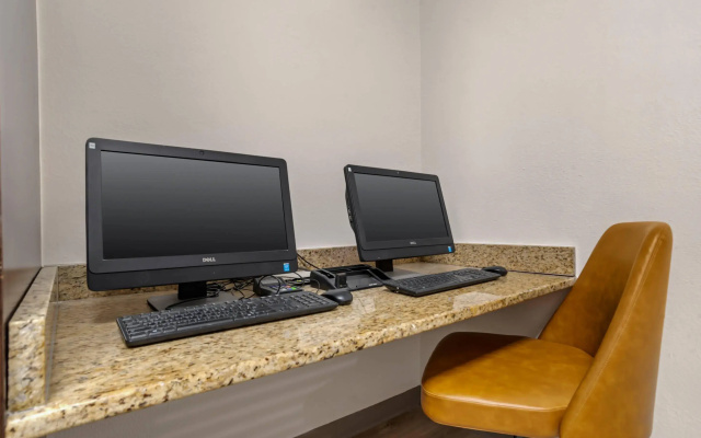 Comfort Suites Hattiesburg near University
