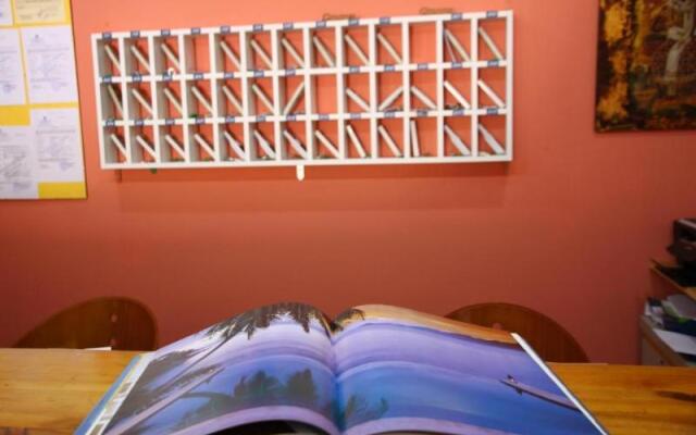 Triton Gardens Hotel